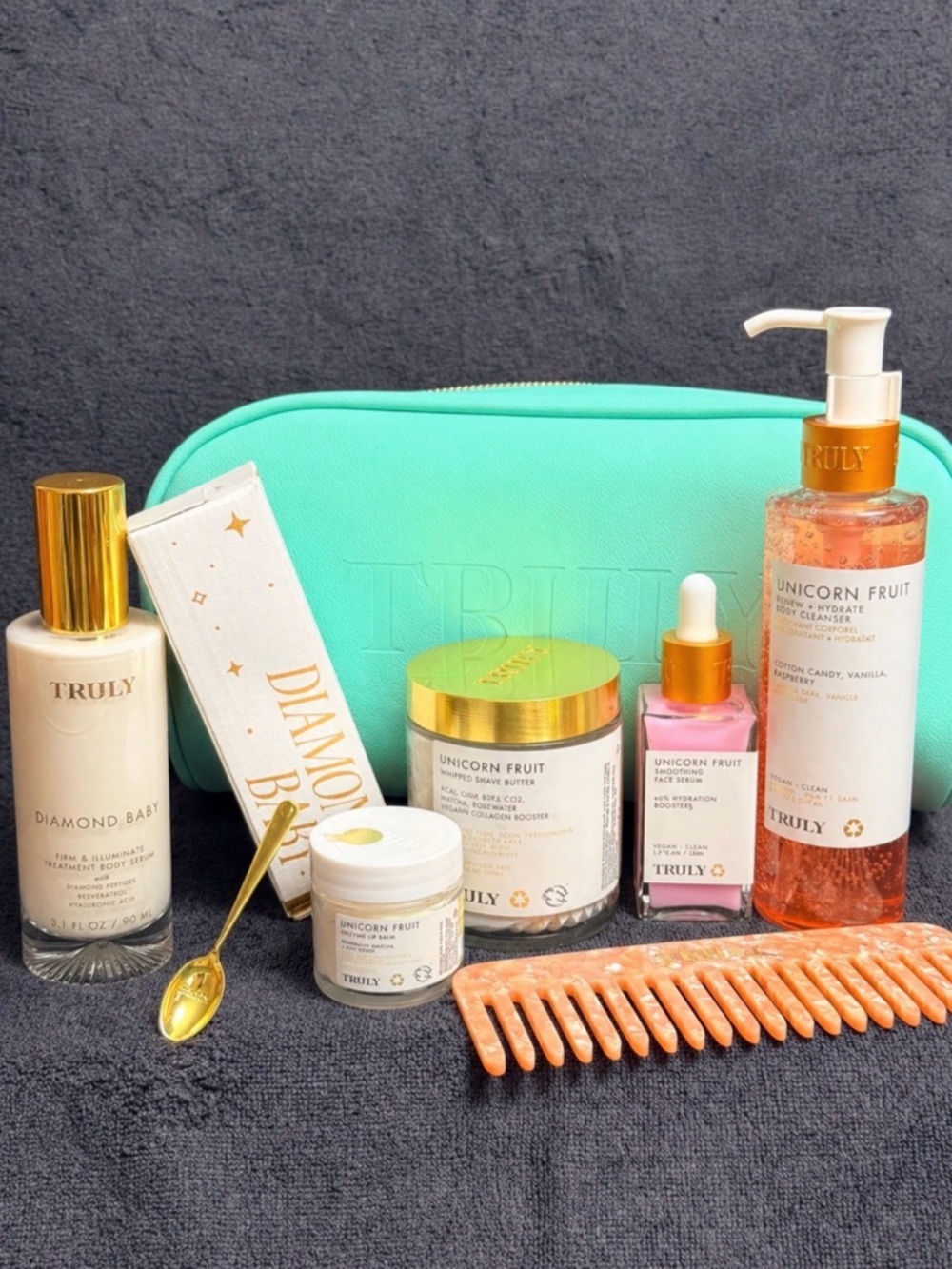DIAMOND BABY INCLUDED! TRULY Unicorn Fruit Skincare Set with Green Pouch- NIB!